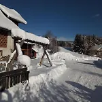 Karnerhof 아파트