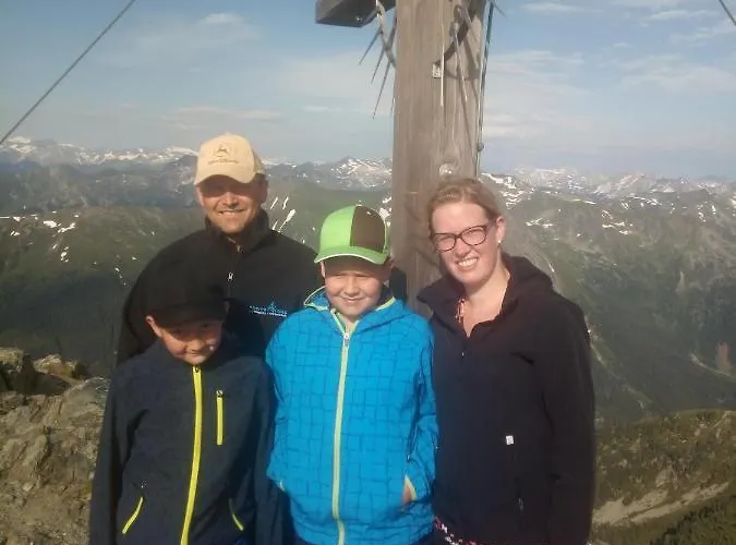 Karnerhof アパート *